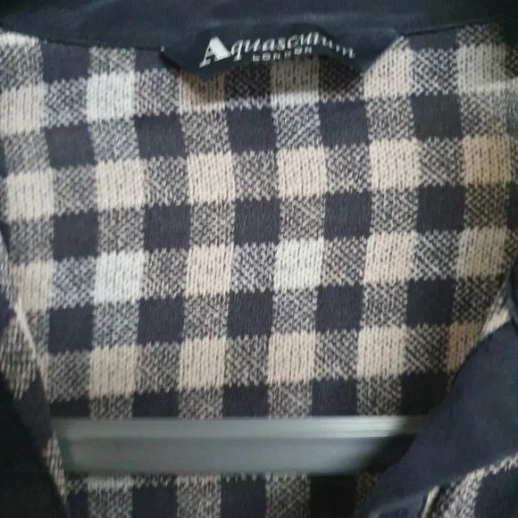 Aquascutum house check silk blouseGood condition Size uk 10 - Picture 3 of 4